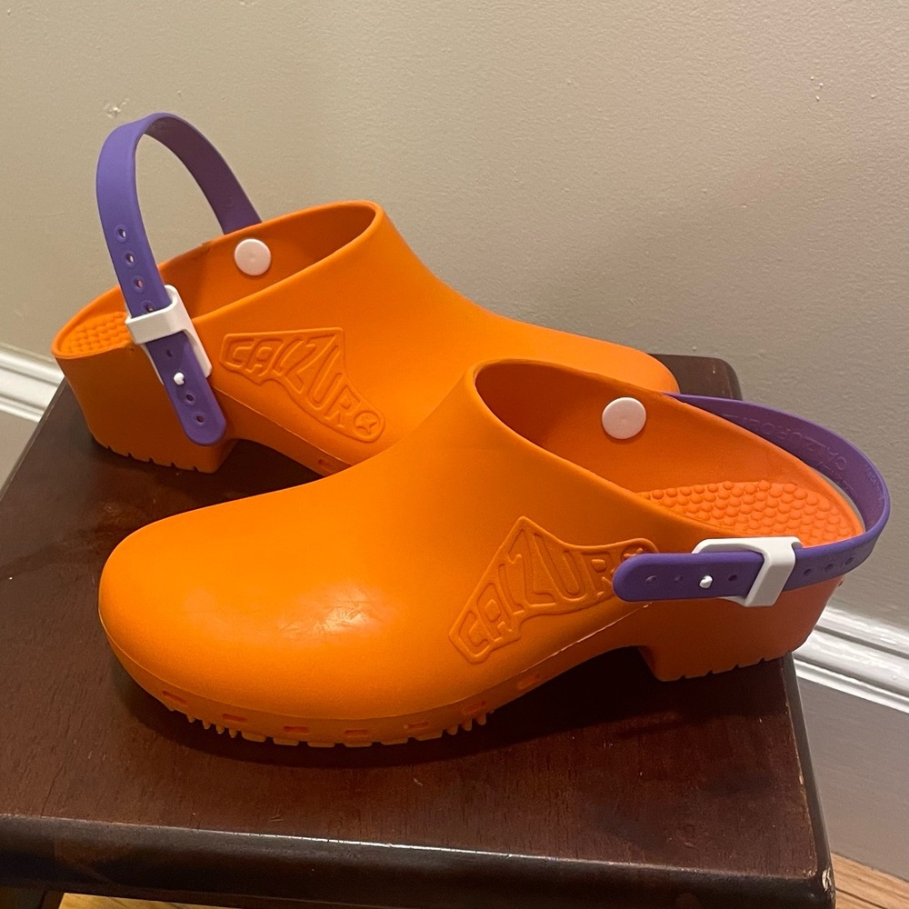 Calzuro Healthcare/ Operating Room Shoes